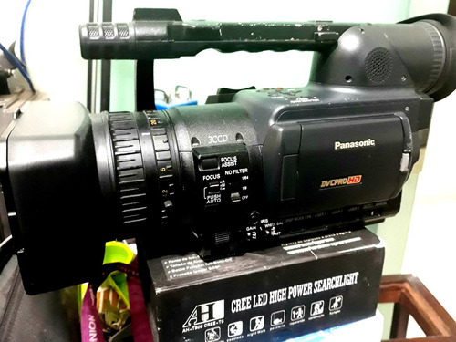 Panasonic Hvx200 + 2cartão P2 16g + 2 Baterias E Carregador