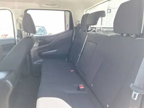 Nissan Frontier 2.5 Se Dc 4X2 Mt