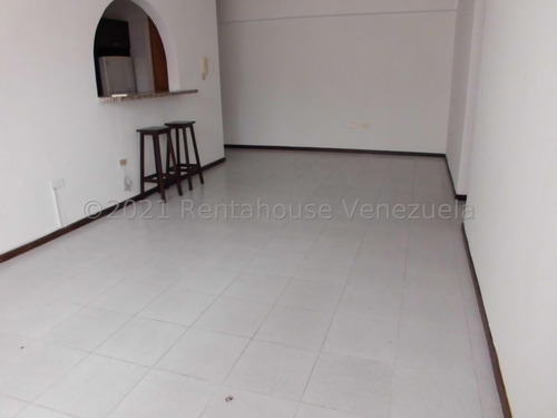 Imagen 4 de 17 de Apartamento En Venta 22-3681