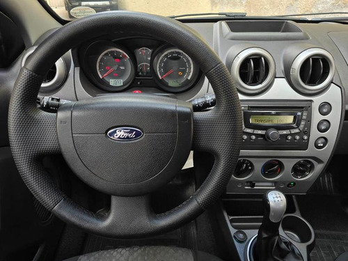 Ford Fiesta Hatch Class 1.6 8v 4p