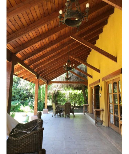 Casa Estilo Colonial En Condominio Los Ciruelos, Lo Pinto, C