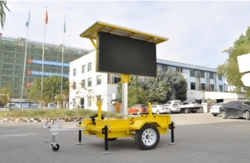 Imagen 3 de 6 de Trailer De Señalizacion Vial Led Autonomo Con Panel Solar