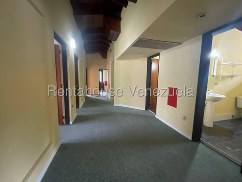 Amplia Casa Comercial A Pie De Calle En Alquiler Chuao I