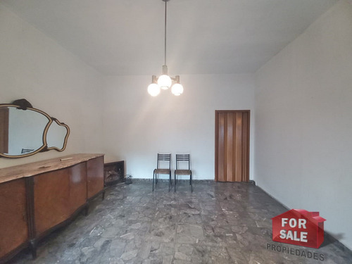 Imagen 5 de 11 de Ph De 2 Ambientes Para Uso Profesional, En Planta Baja.