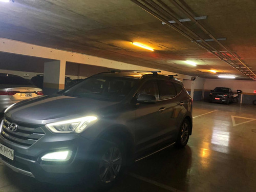 Imagen 1 de 13 de Hyundai Santa Fe Gls
