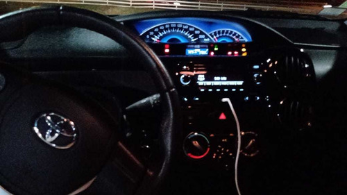 Toyota Etios 1.5 Cross 2015