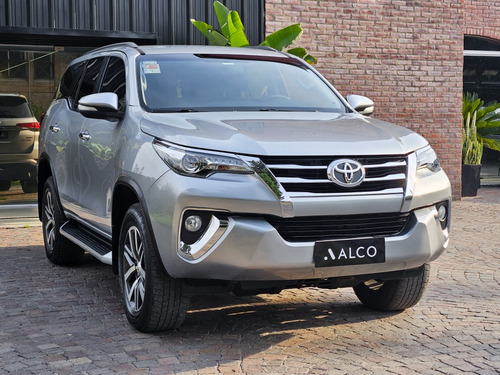 Toyota Sw4 Srx 4x4 At 7 Asientos