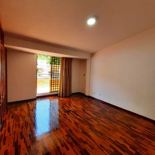Imagen 10 de 21 de Vendo Casa 320m2 4h/3b/2p Santa Ines 4924