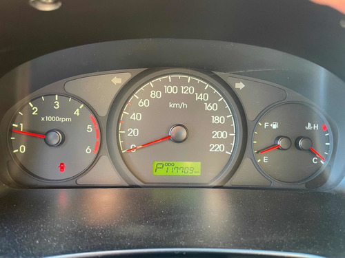 Imagen 9 de 15 de Hyundai H1 2.5 Premium 1 170cv At 2013 2234003316