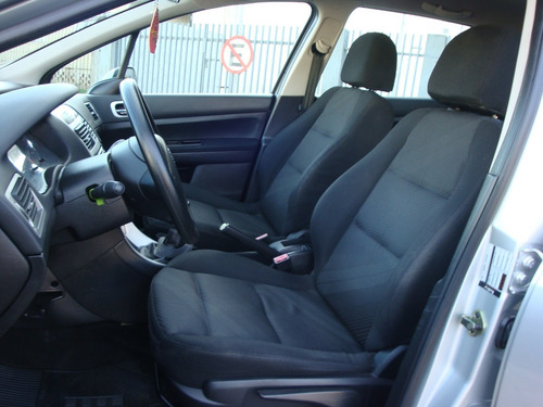 Peugeot 307 1.6 Presence Flex 5p