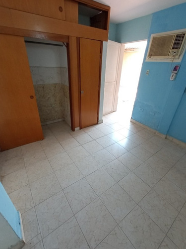 Imagen 12 de 14 de Casa En Venta Urb. Las Acacias Maracay*