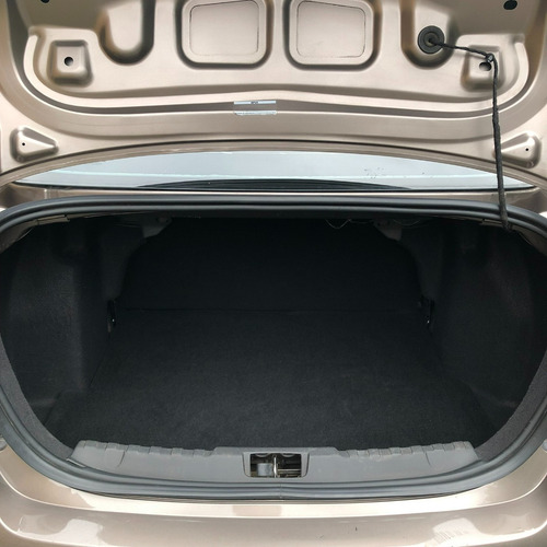 Imagen 13 de 18 de Ford Ka 1.5 Se 4p