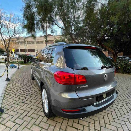 Imagem 10 de 15 de Volkswagen Tiguan 2.0 Tsi 16v Turbo Gasolina 4p Tiptronic