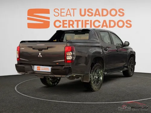 Mitsubishi L200 2.4 LIMITED DIESEL AUTO