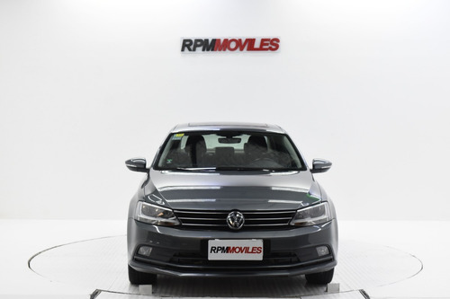 Volkswagen Vento 1.4t Comfortline Manual 2017 Rpm Moviles