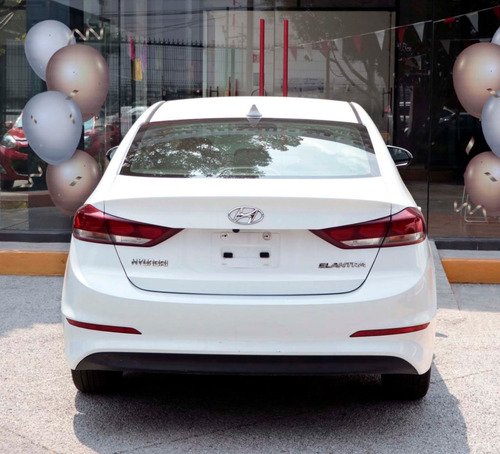 Imagen 3 de 15 de Hyundai Elantra 2018 2.0 Gls Premium At