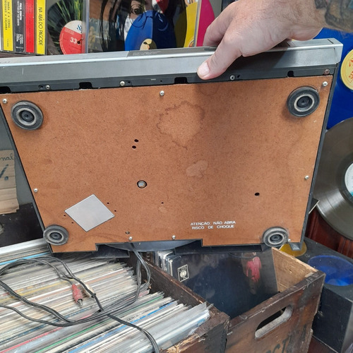 Imagem 8 de 10 de Toca Discos Akai Ap-a2 Ligando, Pra Peças Ou Conserto.