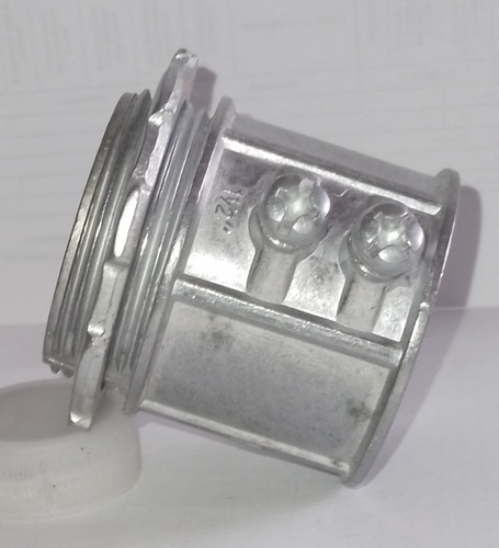 Conector Emt 1 1/2'' Acero Galv. Conduit. Fermetal Pack× 130