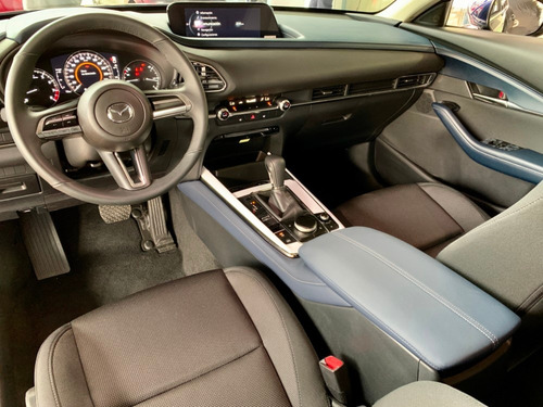 Imagen 2 de 14 de Mazda Cx30 Touring At 2.0l Azul