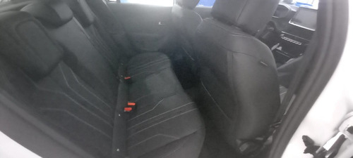 Imagen 3 de 23 de Peugeot 208 Allure Pack 1.6 Tiptronic 2023