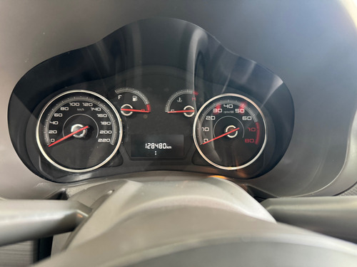 Fiat Palio 1.4 Attractive Flex 5p