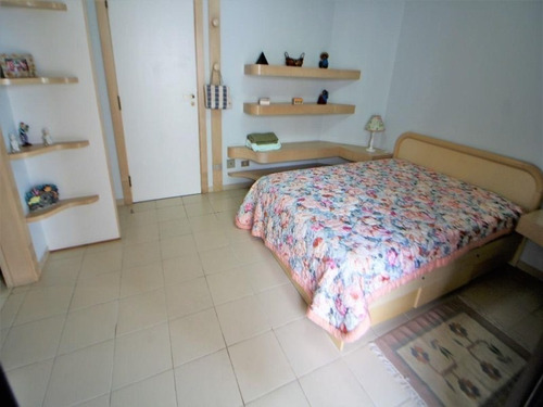 Imagem 15 de 30 de Praia Das Pitangueiras - Guarujá - Alto Padrão - Ap4140 - 34711023
