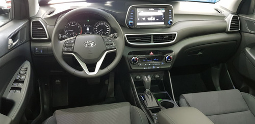Hyundai Tucson Panorama Sunroof 2wd Seoul Motor