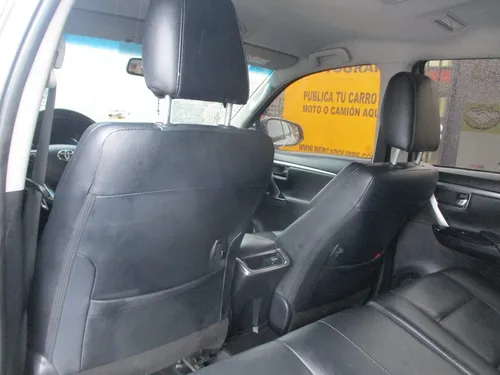 Toyota Fortuner Srv 4x2 2400cc At Aa