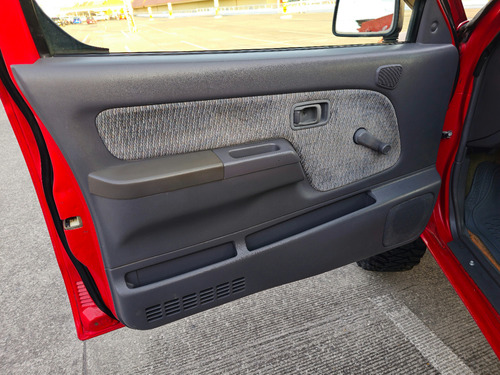 Frontier 4x4 Estandar 4 Cil Cabina Y Media