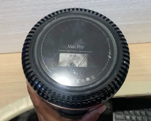 Mac Pro Apple Macpro6,1 A1481 | MercadoLivre