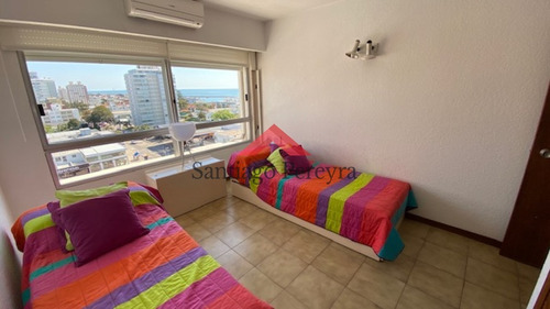 Apto 3 Dormitorios 3 Baños En Peninsula Cuenta El Edificio Con Servicio De Playa - Ref: 6835
