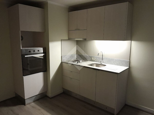Departamento En Venta De 1 Dorm, 1 Baño, En Estación Central