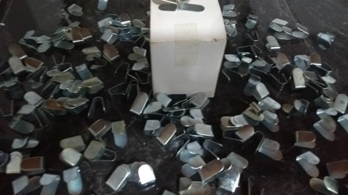 Imagen 6 de 9 de Grampas Tipo C Para Vidrio ,cuadros Marqueria X 100 U.