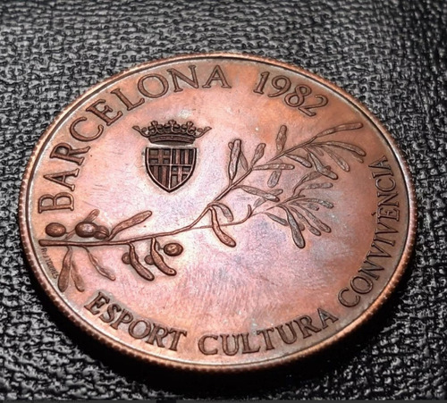 Medalla Ajuntament De Barcelona Año 1982 Medida 45 Mm - 384