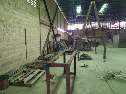 Galpón Industrial En Bárbula - Guacara En Venta -. Inmobiliaria Maggi 1694