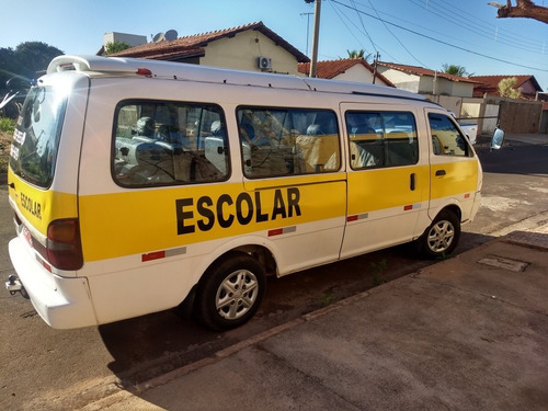 Kia Besta 2001 3.0 Gs Grand 16l 4p