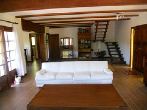 Imagen 13 de 30 de Venta De Casa De 6 Dormitorios En Beverly Hills