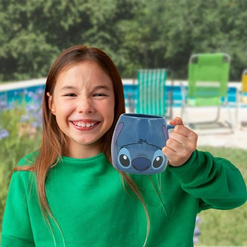 Taza Cerámica Galería Dc Disney Stitch Con Cocoa 550ml Color Azul