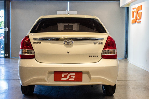 Imagen 5 de 15 de Toyota Etios Xls 1.5n 79.000km 2017 Blanco