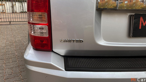 Imagen 14 de 24 de Jeep Cherokee Liberty Limited Aut