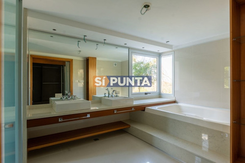 Imagen 13 de 24 de Apartamento A La Venta En Playa Brava