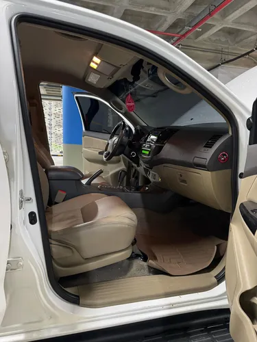 Toyota Fortuner Sr 2013