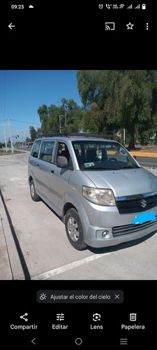 Suzuki APV Minvan