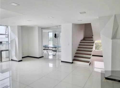 Venta Espectacular Penthouse Pinares, Pereira