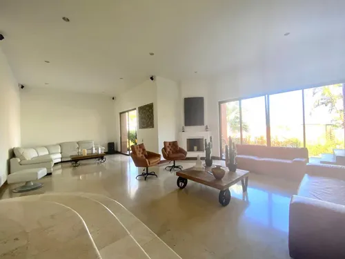 Casa En Venta En El Poblado, Loma De Los Balsos. Cod V10402