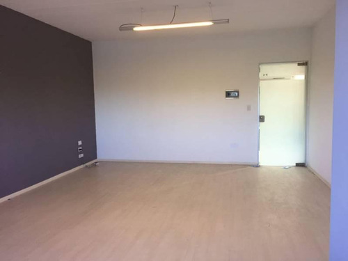 Oficina En Rivera Park A La Venta
