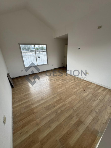 Casa En Venta En La Calera - Opciónal Se Vende Galpón