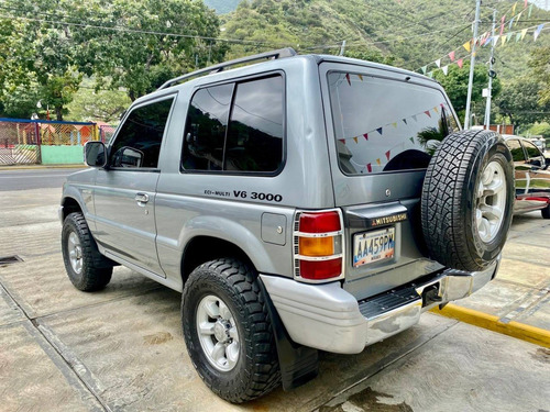 Imagen 4 de 8 de Mitsubishi Montero