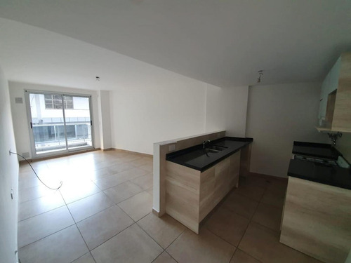 Imagen 1 de 13 de Excelente Departamento De 1 Dormitorio + Cochera