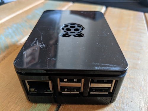 Raspberry Pi 3 Model B+ (Usado)